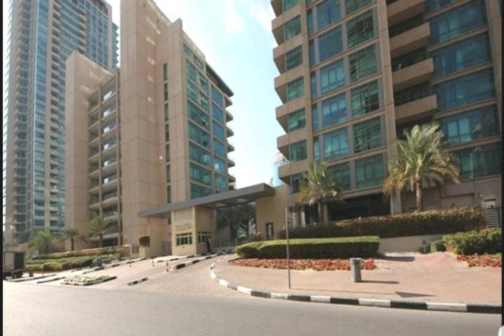 Dubai Marina 1 Bedroom Apt. Walking Distance Jbr. Екстериор снимка